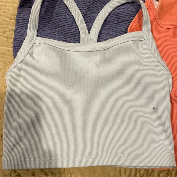 Four Tops Sleeveless PAC Cares and Others - Picture 2 of 14